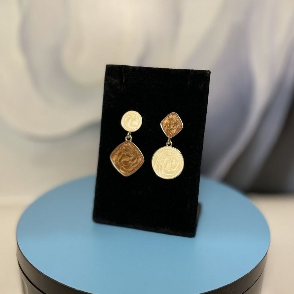 Alina Ellison Enamel Sheen Geo Dangle Earrings Cream Brown Gold Gift Packaged - Picture 4 of 11